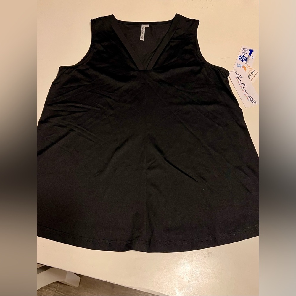 Lulu-B UPF 50+ Cooling Fabric Sleeveless V-Neck Top Black Size Small NWT new tag
